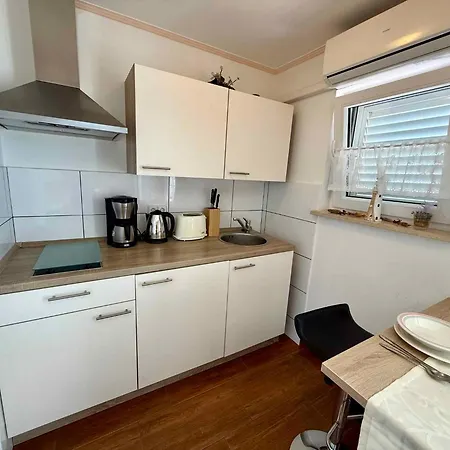 Apartman In 54893